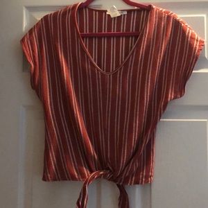 Soft short sleeve crop top